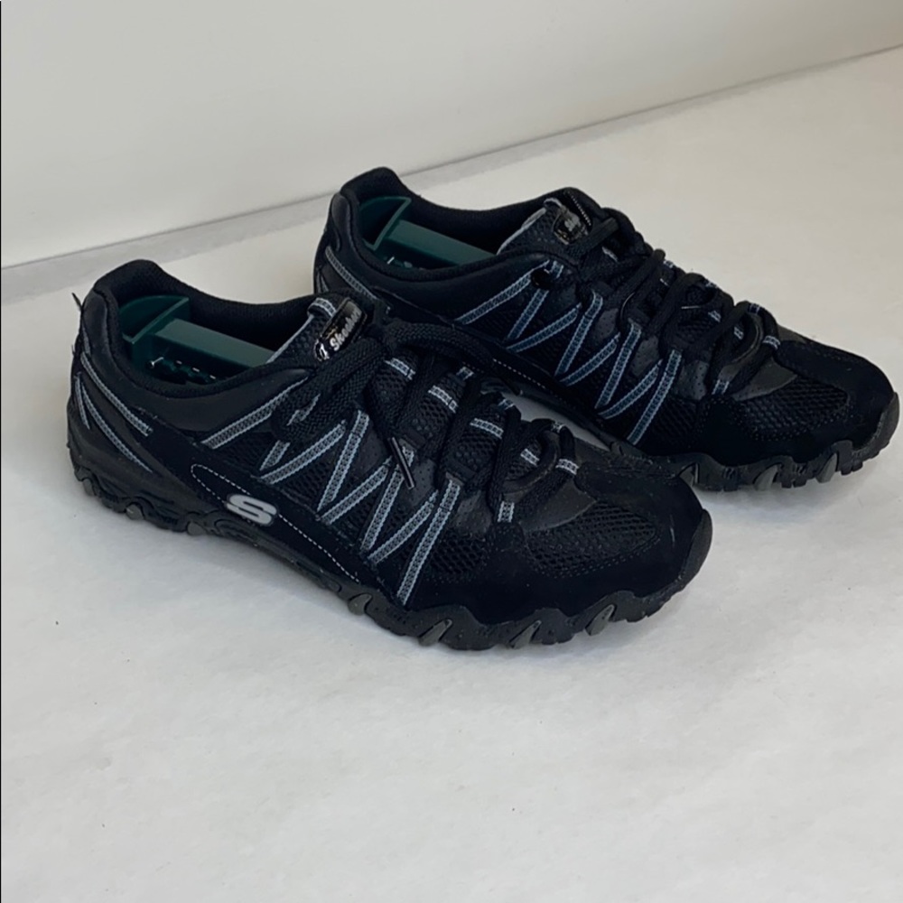 Sketchers Black/ Blue 8 sneaker